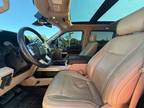 Used 2018 Ford F250 Lariat w/ Lariat Ultimate Package AWD/4WD image 12