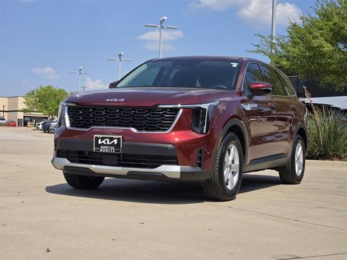 New 2025 Kia Sorento LX image 2