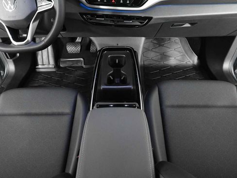 Certified 2023 Volkswagen ID.4 Pro S Plus AWD/4WD image 19