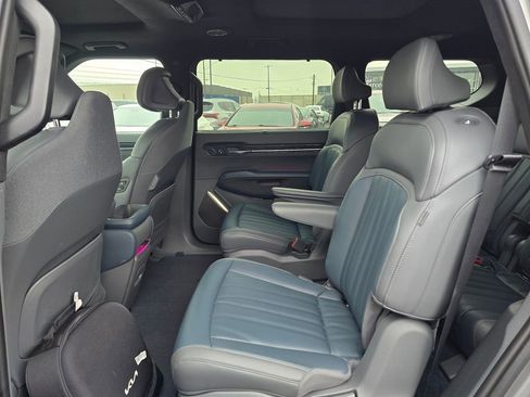 New 2024 Kia EV9 GT-Line image 17