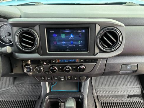 Used 2018 Toyota Tacoma TRD Pro AWD/4WD image 17