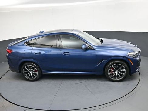 Used 2022 BMW X6 xDrive40i w/ M Sport Package image 24