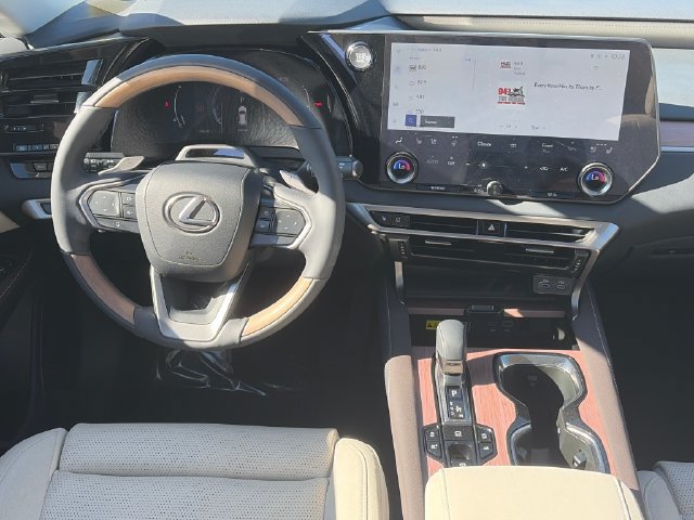 Used 2024 Lexus RX 350 AWD w/ Convenience Package image 14