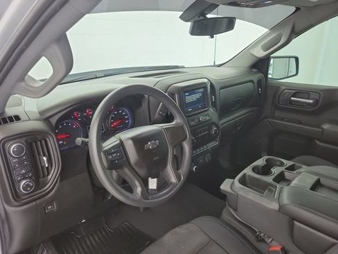 Used 2019 Chevrolet Silverado 1500 Custom Trail Boss w/ Custom Convenience Package AWD/4WD image 17
