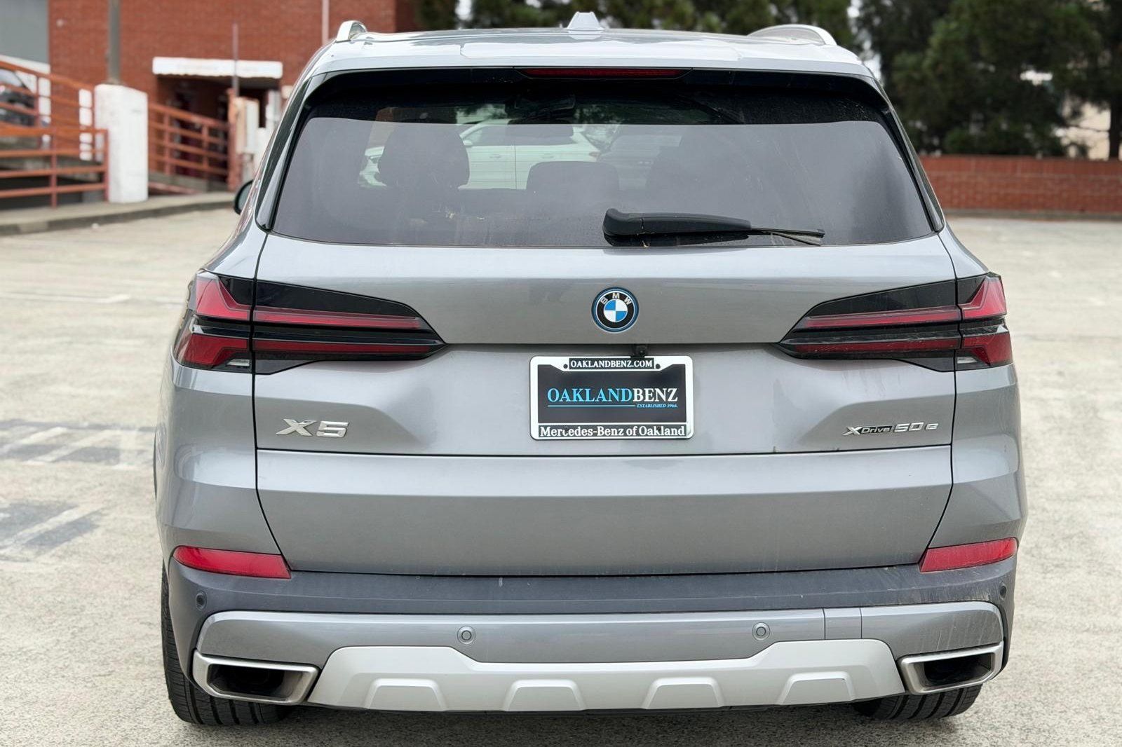 Used 2024 BMW X5 xDrive50e AWD/4WD image 4