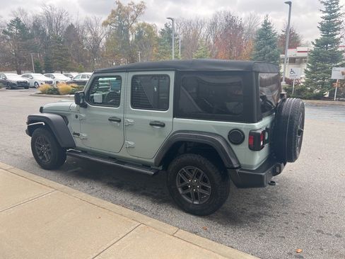 Used 2024 Jeep Wrangler Sport S image 43