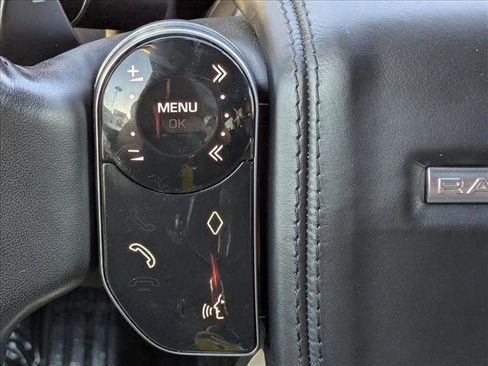 Used 2019 Land Rover Range Rover HSE image 13