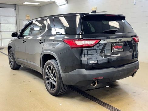 Used 2021 Chevrolet Traverse LS w/ LPO, Blackout Package FWD image 7