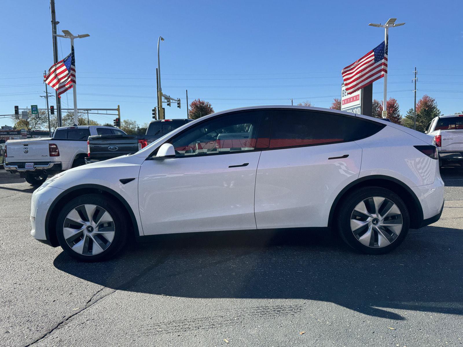 Used 2022 Tesla Model Y Long Range AWD/4WD image 4