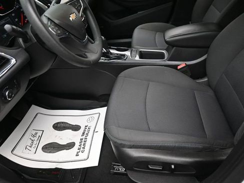 Used 2017 Chevrolet Cruze LT w/ Sun And Sound Package image 15