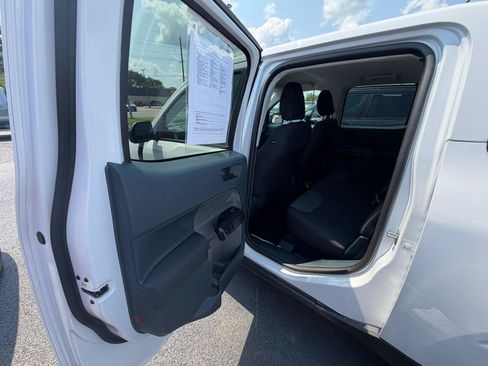 Used 2023 Ford Maverick XL FWD image 9