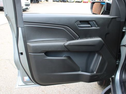 New 2026 Chevrolet Colorado Trail Boss w/ Midnight Edition AWD/4WD image 13