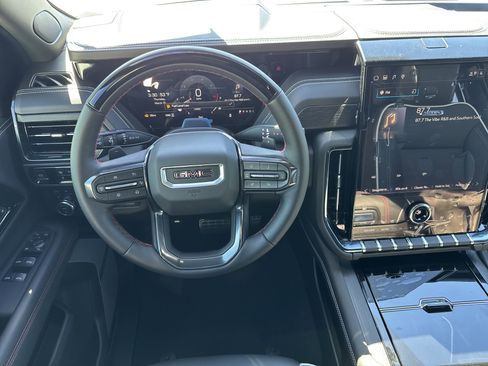 New 2026 GMC Yukon XL AT4 Ultimate image 17