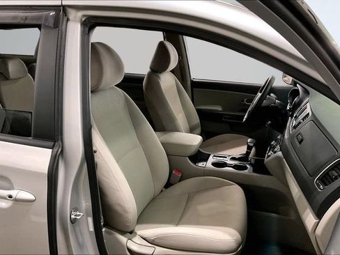 Used 2019 Kia Sedona LX FWD image 7
