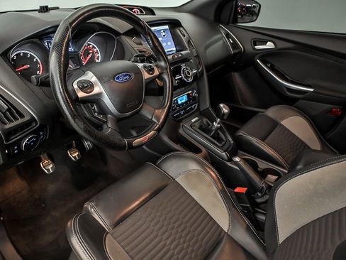 Used 2014 Ford Focus ST w/ Equipment Group 201A FWD image 11
