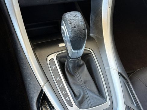 Used 2015 Ford Fusion SE FWD image 31