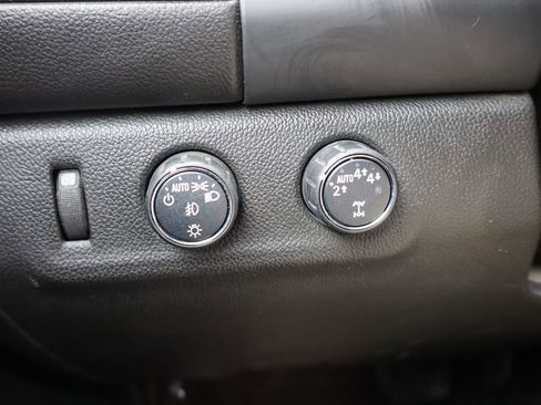 Used 2019 GMC Canyon SLE w/ Driver Alert Package image 14