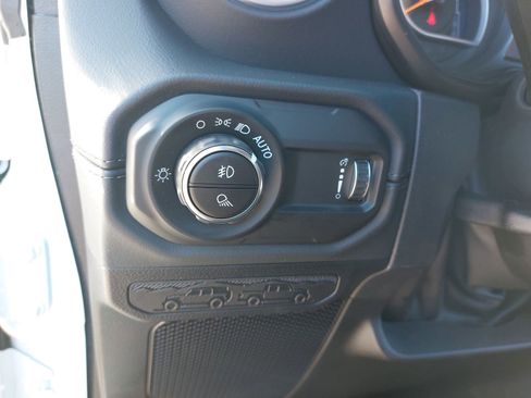 New 2026 Jeep Gladiator Sahara image 25