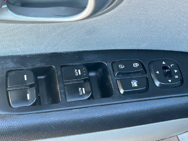 Used 2016 Kia Soul + FWD image 23
