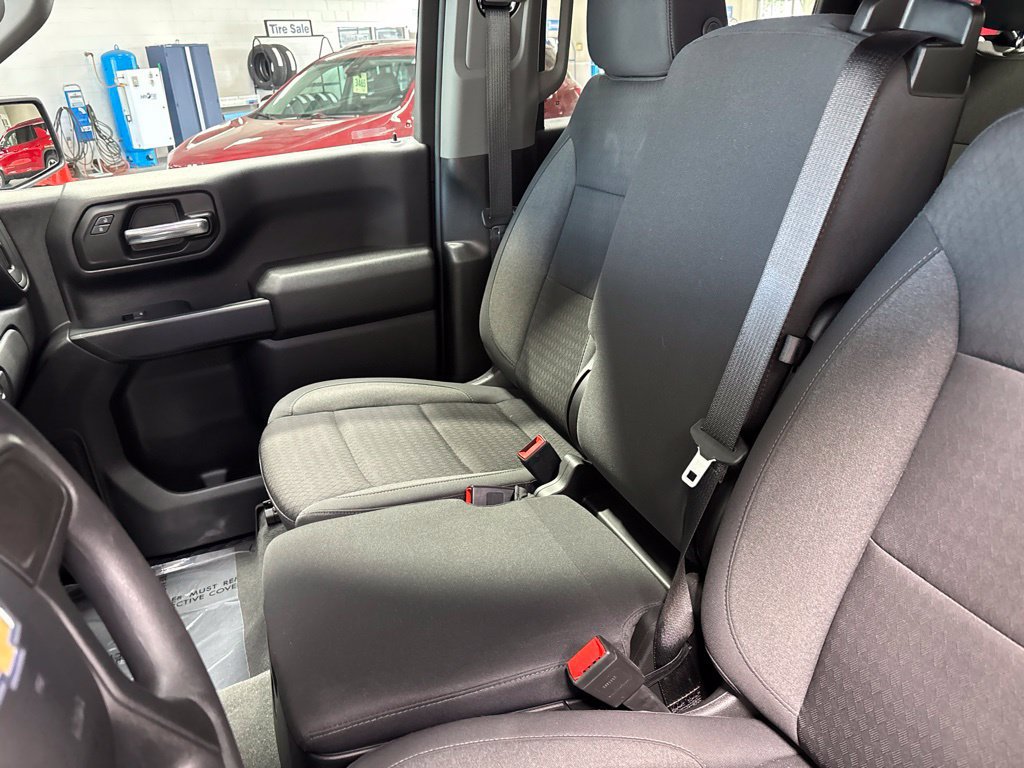 Used 2024 Chevrolet Silverado 1500 Custom AWD/4WD image 23