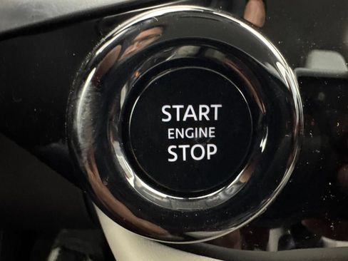 New 2026 Nissan Pathfinder SL image 22