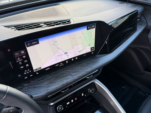 Used 2025 Audi Q5 Premium Plus w/ Premium Plus image 20