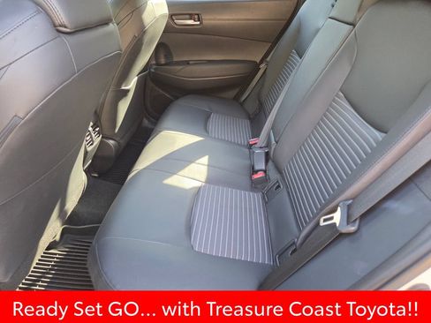 Certified 2023 Toyota Corolla Cross AWD Hybrid w/ Convenience Package image 23
