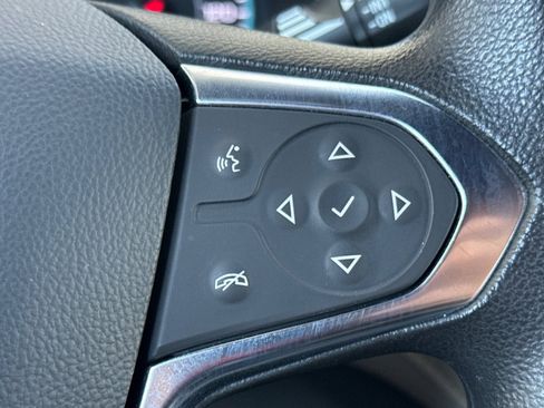 Used 2022 Chevrolet Traverse LS w/ Midnight/Sport Edition image 28