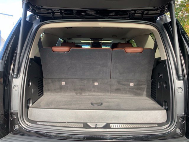 Used 2019 Cadillac Escalade Premium Luxury w/ Escalade Sport Edition AWD/4WD image 5
