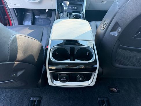 Used 2024 Kia Carnival SX Prestige FWD image 26