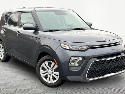 Used 2021 Kia Soul LX image 3