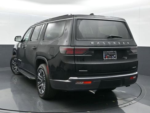 Used 2022 Jeep Wagoneer Series III w/ Flexible Seating Group image 6