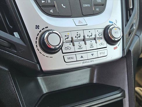 Used 2017 Chevrolet Equinox LS AWD/4WD image 12