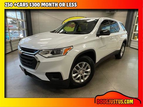 Used 2021 Chevrolet Traverse LS image 1