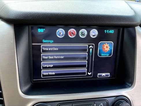 Used 2020 GMC Yukon Denali RWD image 23