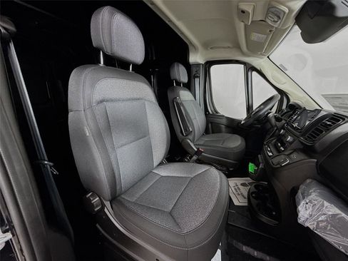 New 2026 RAM ProMaster 2500 w/ Convenience Group image 25