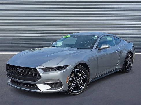 Used 2025 Ford Mustang Premium image 1