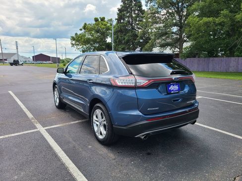 Used 2018 Ford Edge Titanium w/ Equipment Group 302A AWD/4WD image 11