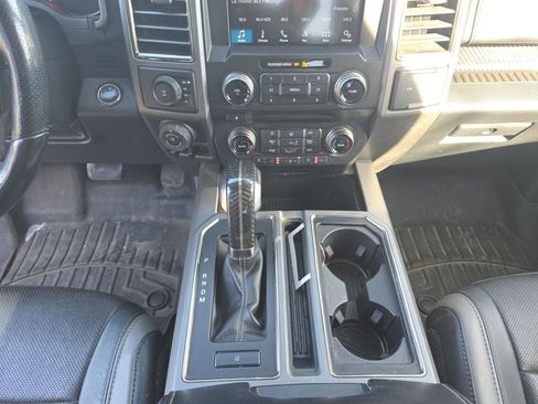 Used 2018 Ford F150 Raptor w/ Equipment Group 802A Luxury image 16