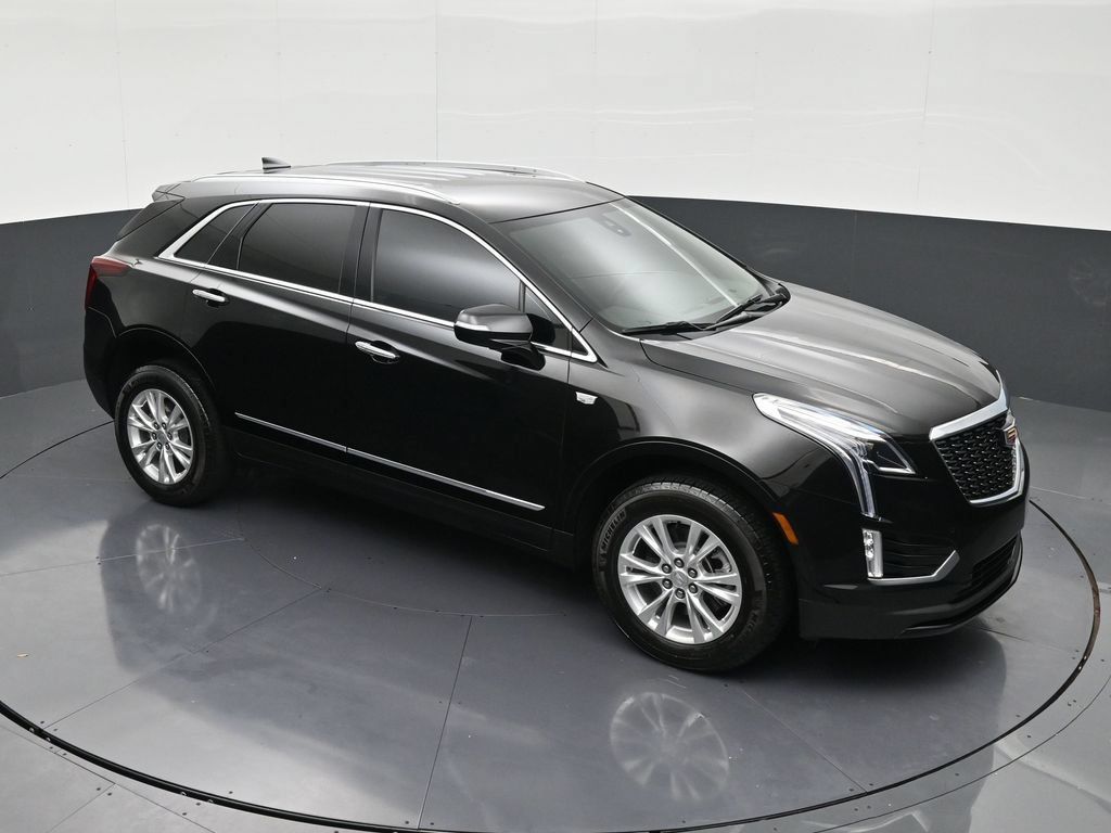 Certified 2025 Cadillac XT5 Luxury FWD image 18