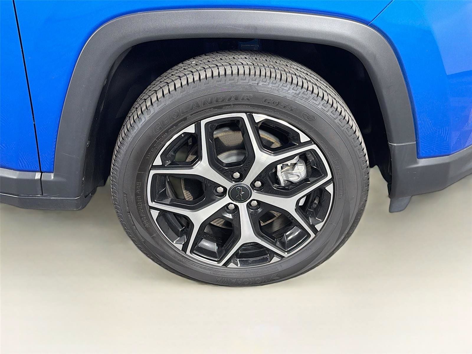 Used 2025 Jeep Compass Limited AWD/4WD image 35