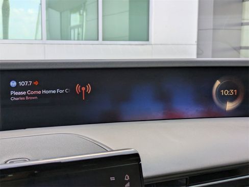 Certified 2025 Lincoln Nautilus Premier image 32