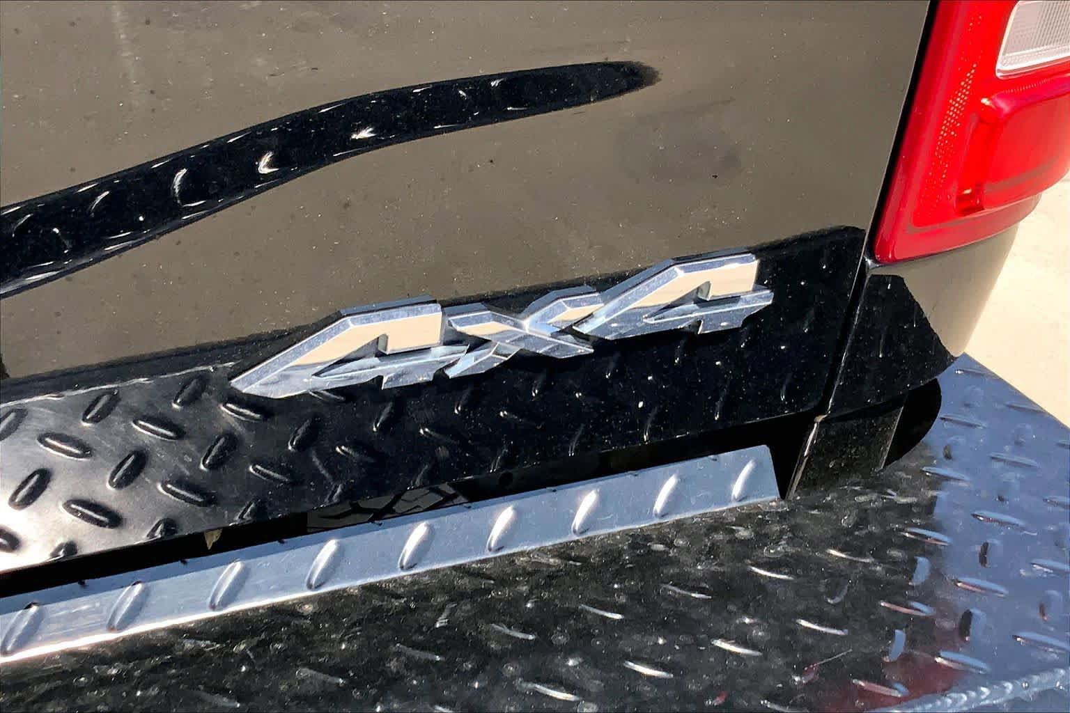 Used 2019 RAM 2500 Limited AWD/4WD image 10