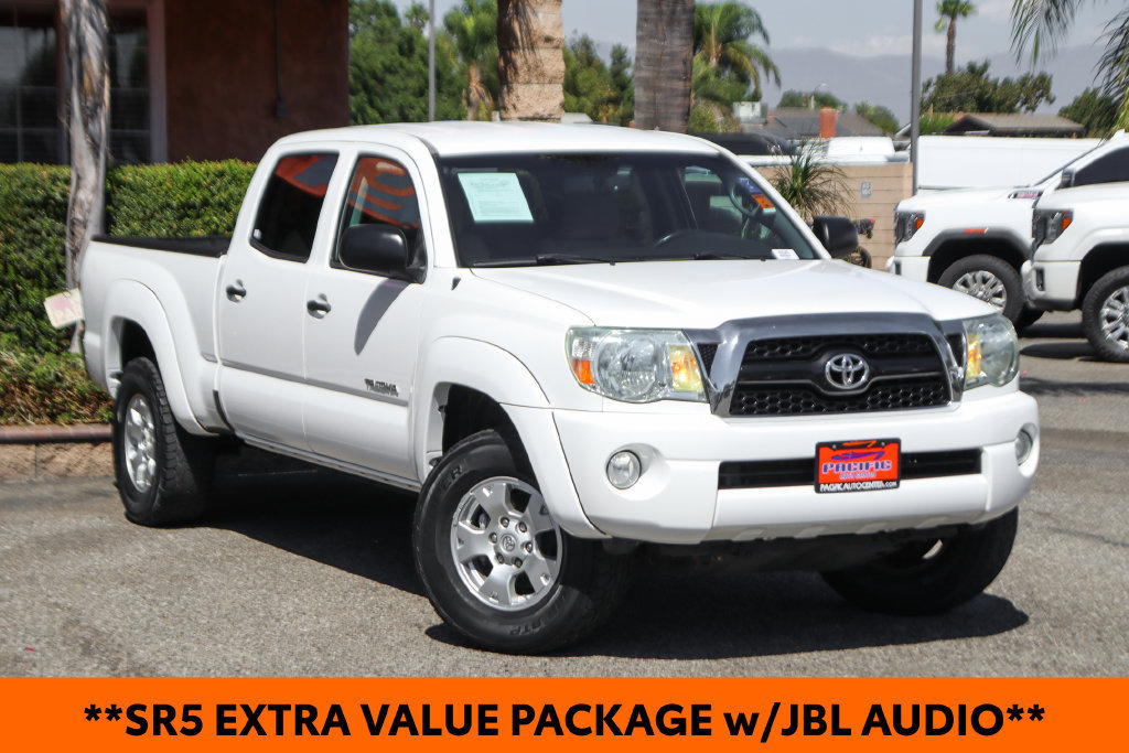 Used 2011 Toyota Tacoma 4x4 Double Cab w/ SR5 Pkg #2 w/JBL Audio image 2