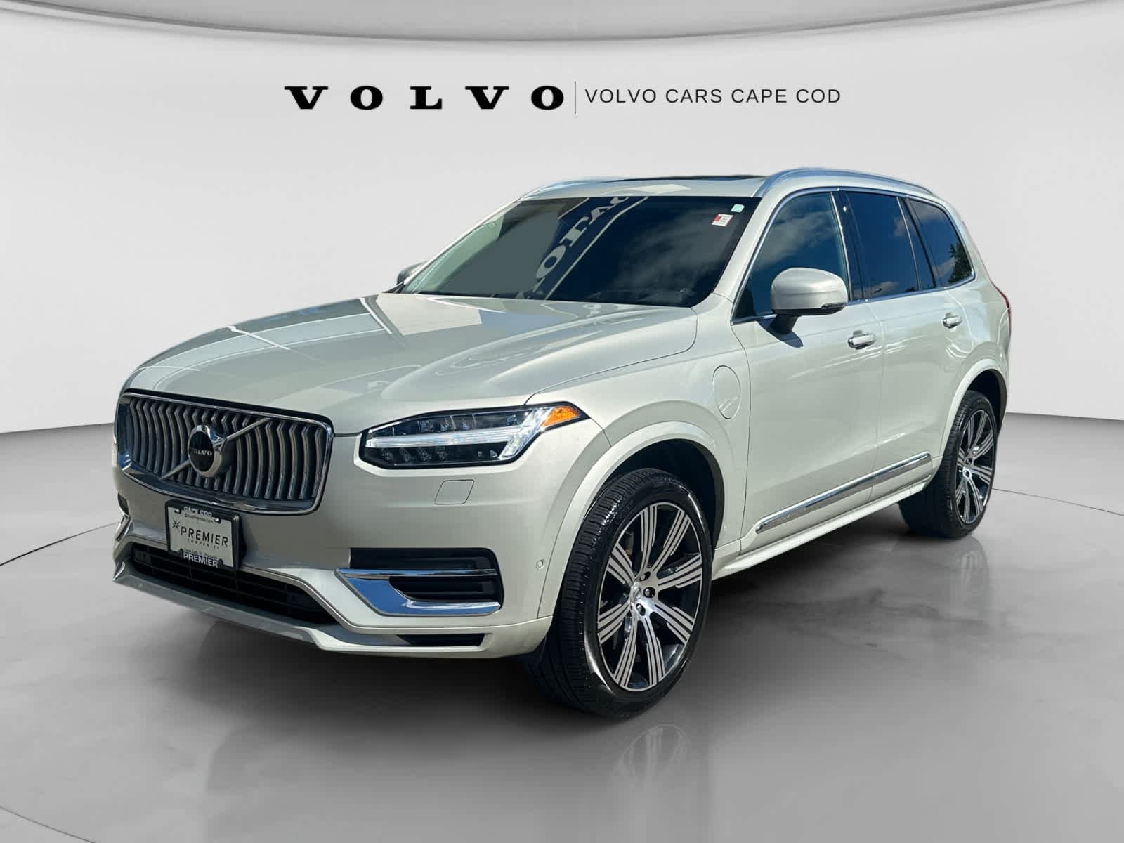 Used 2022 Volvo XC90 T8 Inscription w/ Advanced Package AWD/4WD image 3