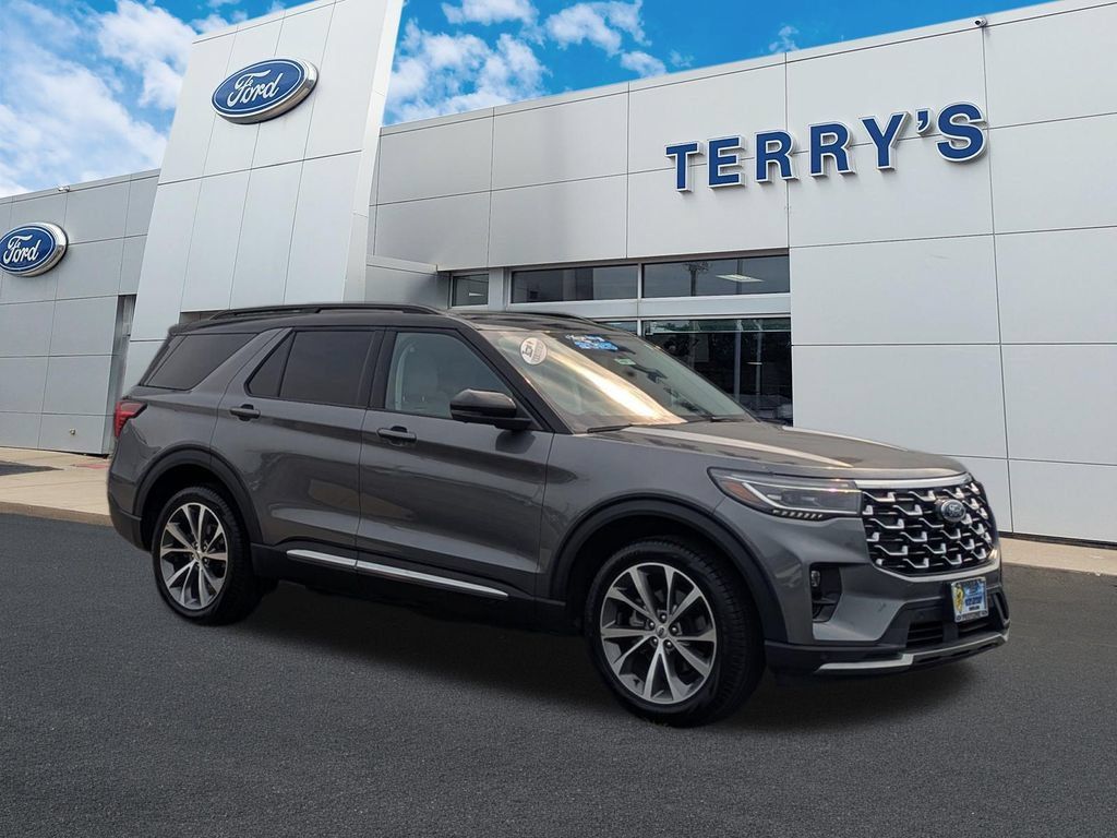 Used 2025 Ford Explorer Platinum w/ Ultimate Package AWD/4WD image 1