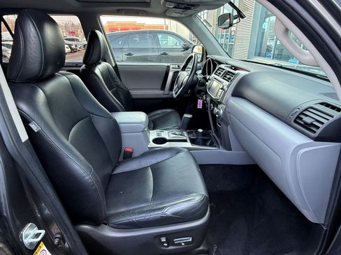 Used 2012 Toyota 4Runner SR5 w/ Premium Pkg w/3rd Row Seat image 17