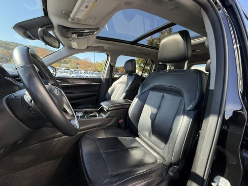 Used 2021 Jeep Grand Cherokee L Limited w/ MOPAR Finishing Package image 11