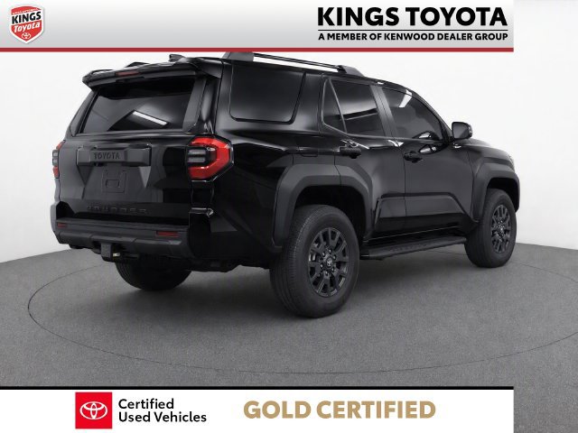 Used 2025 Toyota 4Runner SR5 AWD/4WD image 4