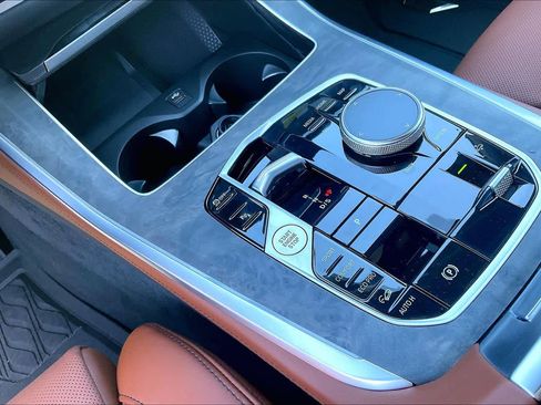 New 2026 BMW X5 xDrive40i image 8